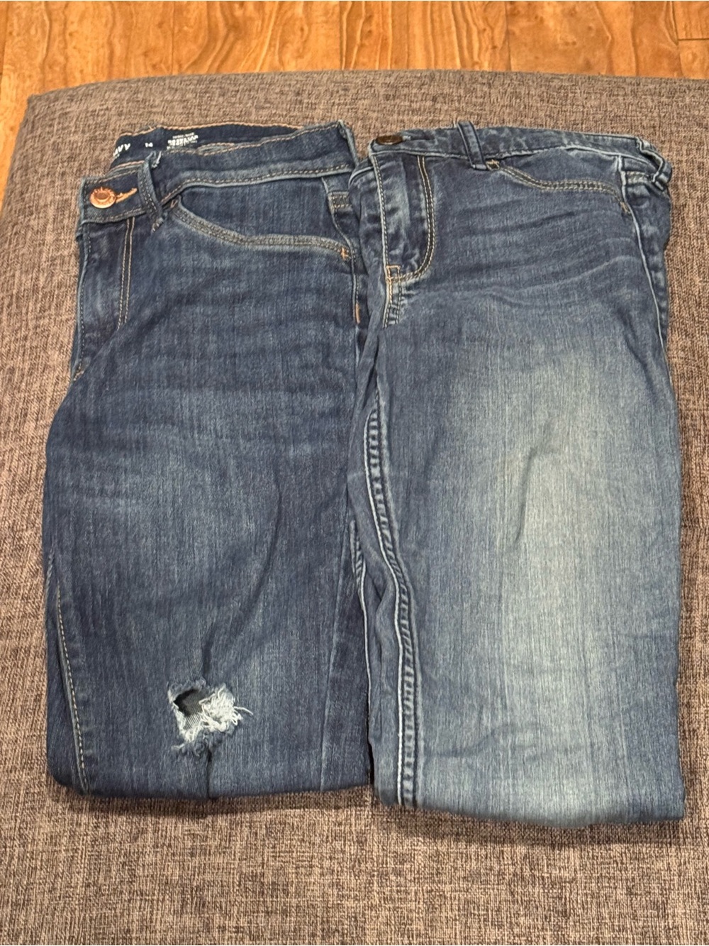 Girls size 14 Jeans - Hollister and Old Navy $15